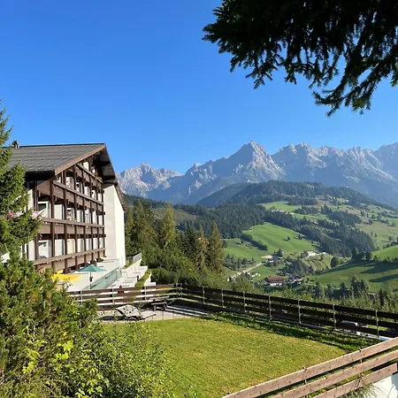 Malejo - Hochkoenigcard - Pool - Ski-In & Ski-Out
